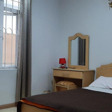 Ground Floor Lovely Two Bedrooms Apartment Flic-en-Flacq Extérieur photo
